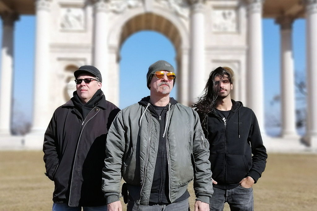 SCHIRENC PLAY PUNGENT STENCH